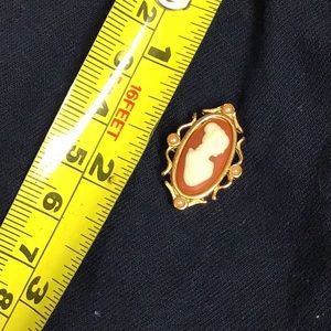 Cameo stick pin vtg